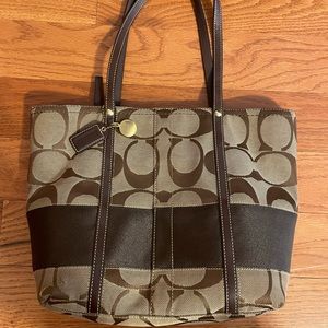 Coach Do767-11098 Brown Canvas Shoulder Bag